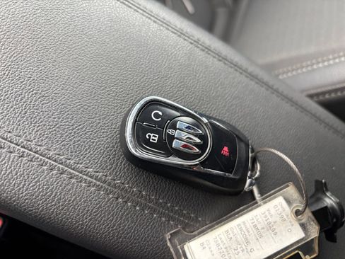 Used 2025 Buick Encore GX Preferred FWD image 21