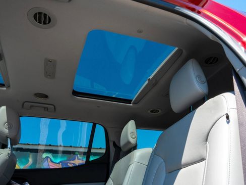 Used 2019 GMC Acadia SLT w/ LPO, Cargo Package FWD image 36