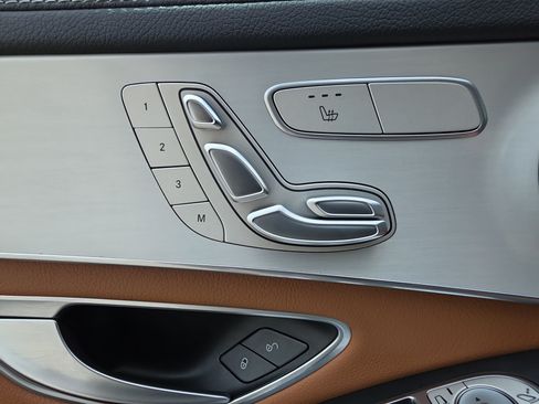 Used 2022 Mercedes-Benz GLC 300 image 29