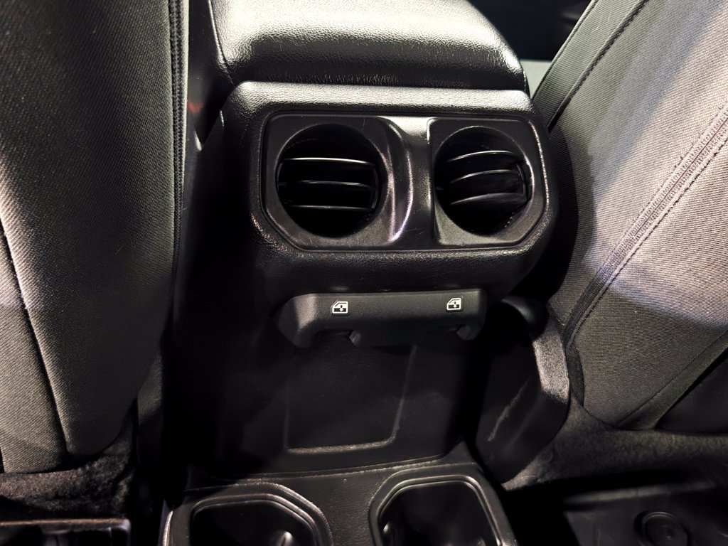 Used 2021 Jeep Wrangler Unlimited Sport AWD/4WD image 24