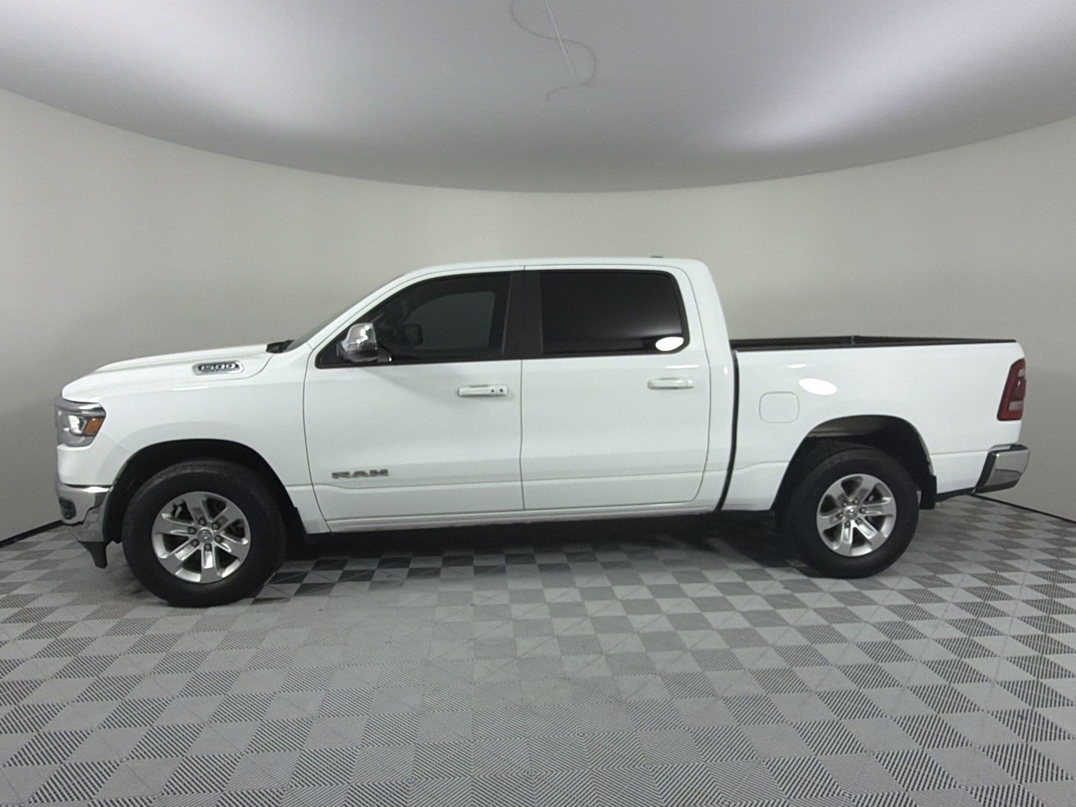 Used 2024 RAM 1500 Laramie AWD/4WD image 2