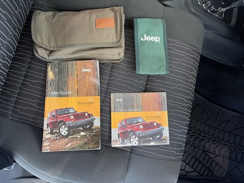 Used 2012 Jeep Wrangler Unlimited Sahara w/ Connectivity Group image 37