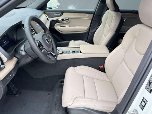 New 2026 Volvo XC90 T8 Ultra w/ Protection Package AWD/4WD image 5