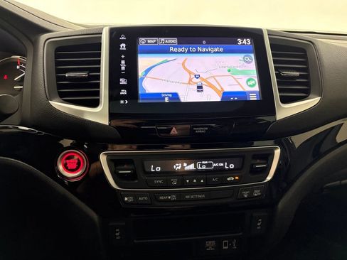 Used 2017 Honda Ridgeline Black Edition image 21