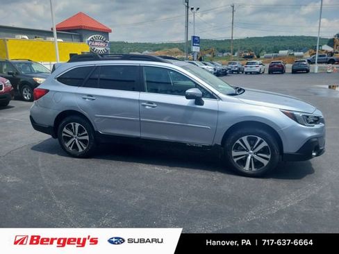 Used 2018 Subaru Outback 2.5i Limited AWD/4WD image 5