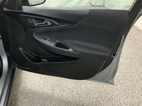 Used 2023 Chevrolet Malibu LT image 19