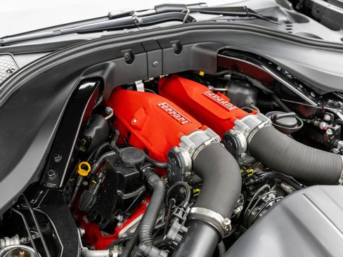 Used 2025 Ferrari Roma Spider RWD image 69
