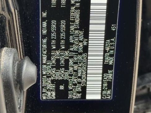 Used 2024 Toyota Highlander XSE FWD image 9