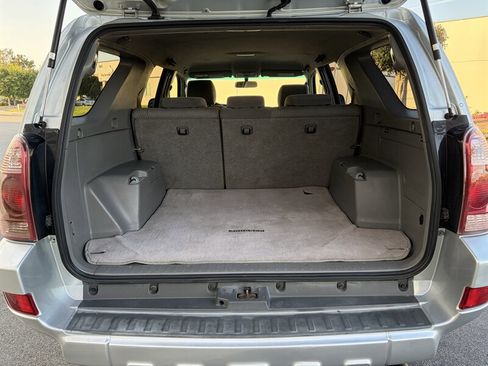 Used 2004 Toyota 4Runner SR5 image 7