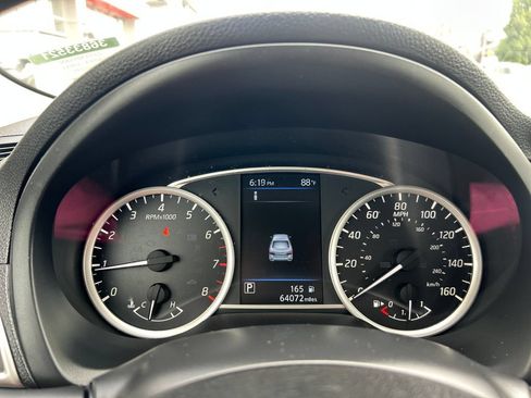 Used 2019 Nissan Sentra SV FWD image 17