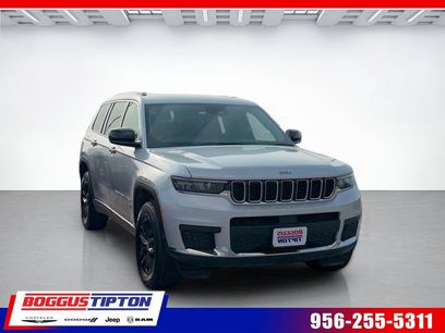 Used 2023 Jeep Grand Cherokee L Laredo