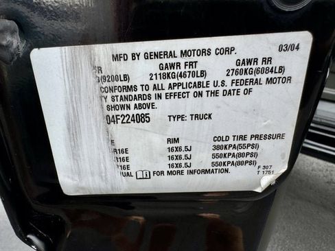 Used 2004 GMC Sierra 2500 SLT w/ Heavy-Duty Power Package AWD/4WD image 24