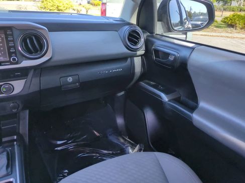 Used 2021 Toyota Tacoma SR5 image 16