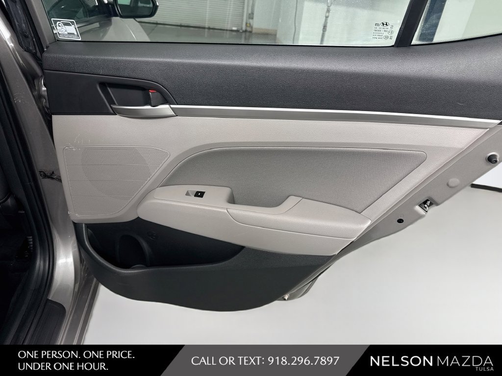 Used 2020 Hyundai Elantra SEL FWD image 39