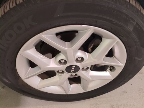 Certified 2023 Kia Soul S image 21