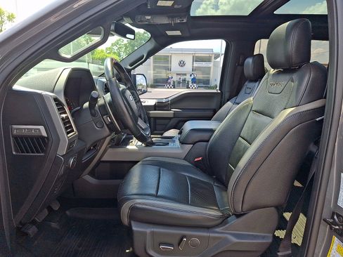 Used 2018 Ford F150 Raptor w/ Equipment Group 802A Luxury AWD/4WD image 13