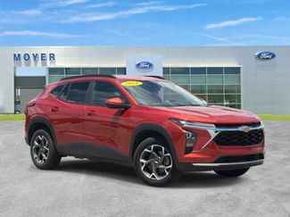 Used 2024 Chevrolet Trax LT w/ Driver Confidence Package FWD video 1