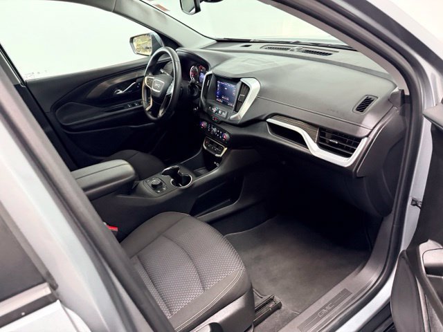 Used 2023 GMC Terrain SLE w/ Driver Convenience Package AWD/4WD image 32