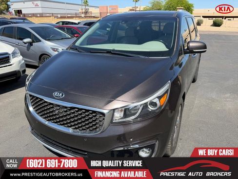 Used 2015 Kia Sedona SX Limited w/ SXL Technology Package image 3