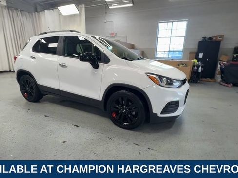 Certified 2019 Chevrolet Trax LT w/ Redline Edition FWD image 2