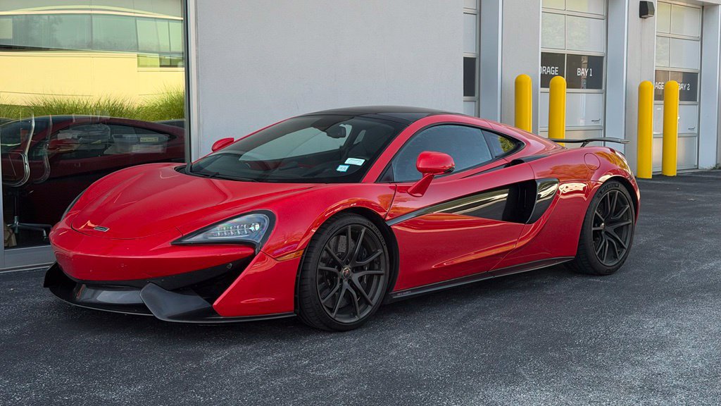 Used 2017 McLaren 570S RWD image 1