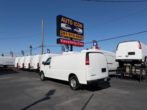 Used 2020 Chevrolet Express 3500 3500 3dr Extended Cargo Van w/ Driver Convenience Package image 27