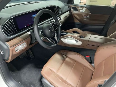 Used 2025 Mercedes-Benz GLE 350 4MATIC image 17