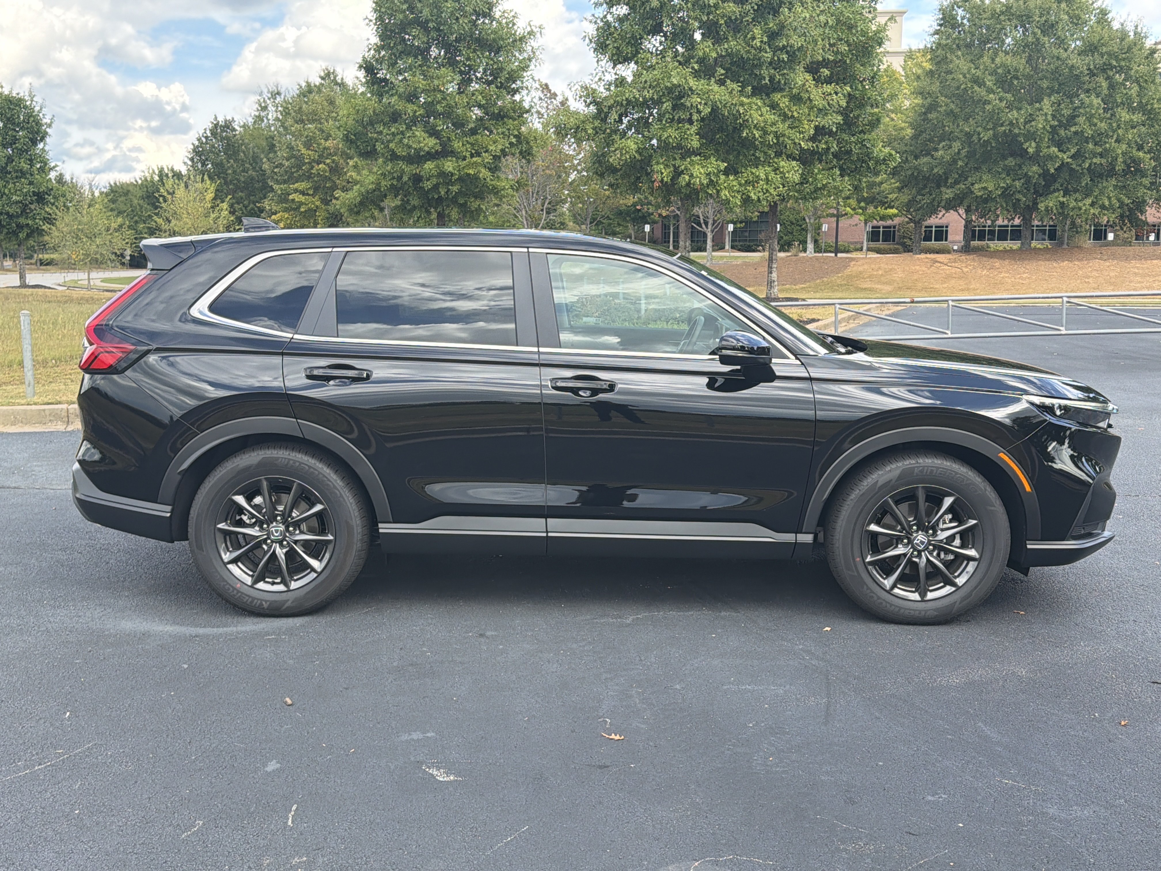 Certified 2026 Honda CR-V EX-L image 10