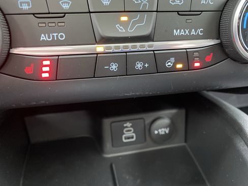 New 2026 Ford Escape ST-Line w/ Cold Weather Package AWD/4WD image 8