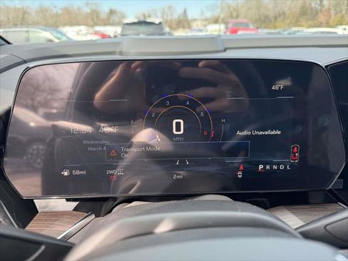 New 2026 Chevrolet Suburban LT image 22