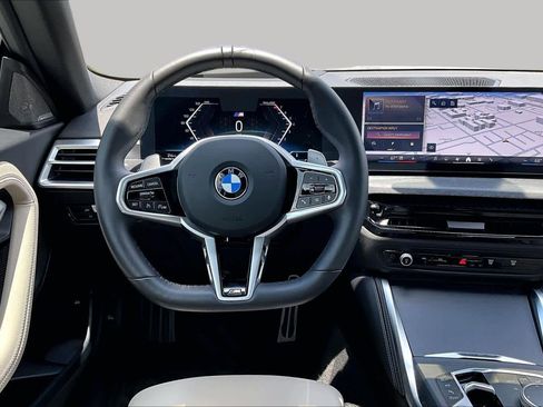 Used 2025 BMW 230i Coupe w/ M Sport Package RWD image 5