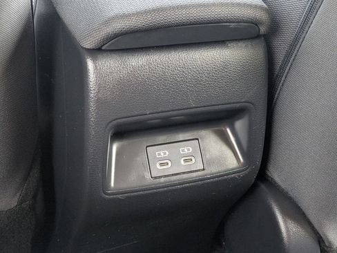Used 2025 Toyota Corolla LE FWD image 23
