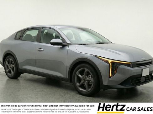 Used 2025 Kia K4 FWD image 1