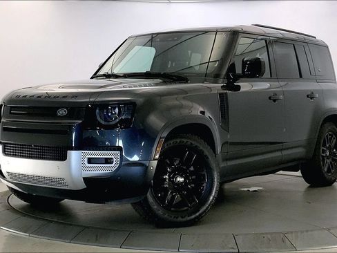Used 2024 Land Rover Defender 110 S AWD/4WD image 11