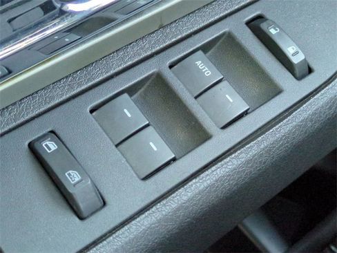 Used 2010 Ford F150 Lariat image 23