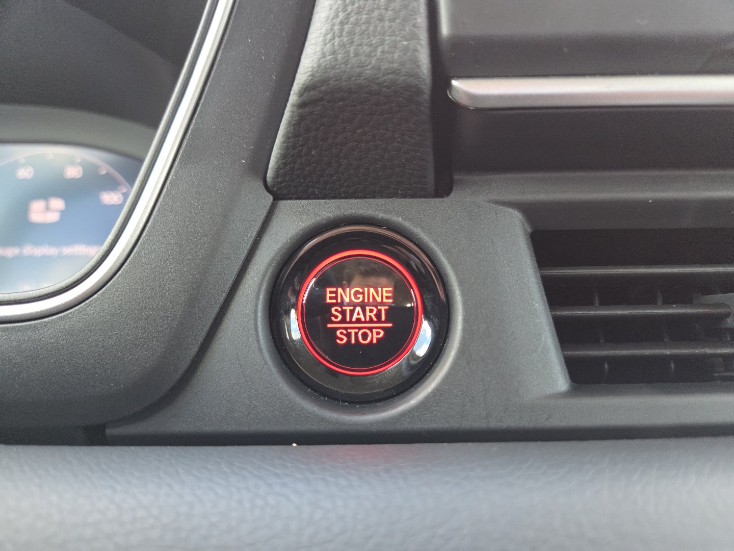 Certified 2026 Honda Pilot EX-L image 9