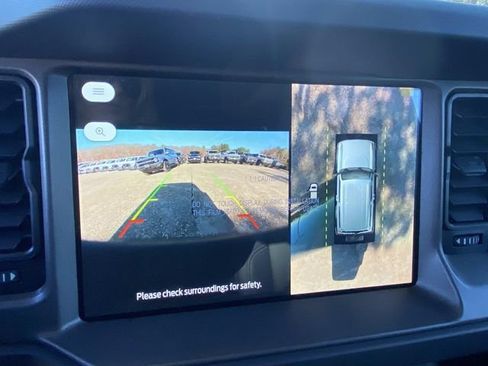 New 2025 Ford Bronco Badlands image 17