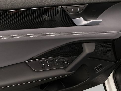 New 2026 Volkswagen Tiguan SE R-Line image 28