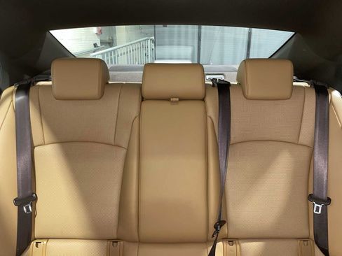 Used 2020 Lexus ES 350 w/ Premium Package FWD image 22