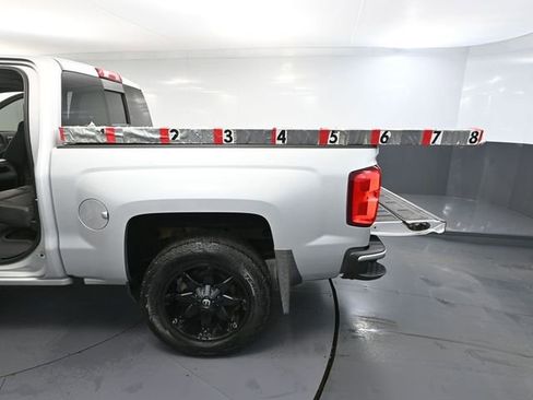 Used 2017 Chevrolet Silverado 1500 LTZ Z71 image 45