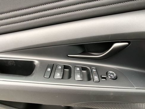 New 2025 Hyundai Elantra SEL image 15