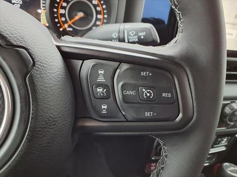 New 2026 Jeep Gladiator Mojave w/ Steel Bumper Group image 45