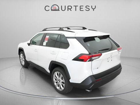 New 2025 Toyota RAV4 XLE Premium w/ Weather Package AWD/4WD image 8