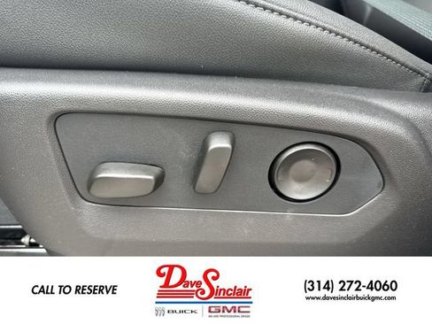 New 2026 GMC Sierra 1500 SLT w/ SLT Premium Package AWD/4WD image 12