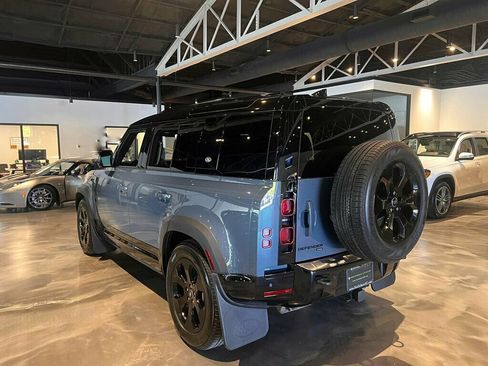 Used 2023 Land Rover Defender 110 X-Dynamic SE image 3