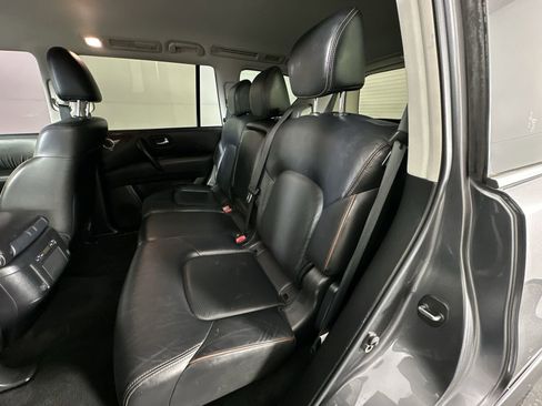 Used 2020 Nissan Armada SL image 26
