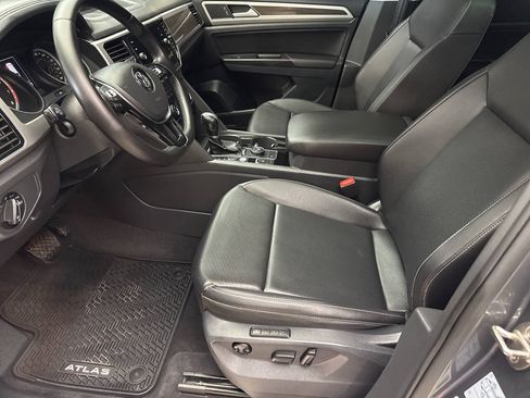 Used 2018 Volkswagen Atlas SEL AWD/4WD image 15