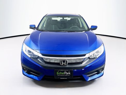 Used 2017 Honda Civic EX-T image 2
