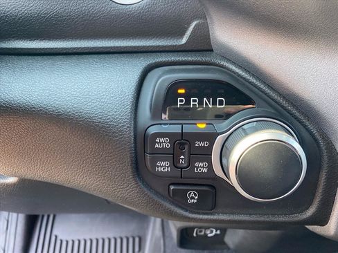 Certified 2025 RAM 1500 Big Horn AWD/4WD image 12