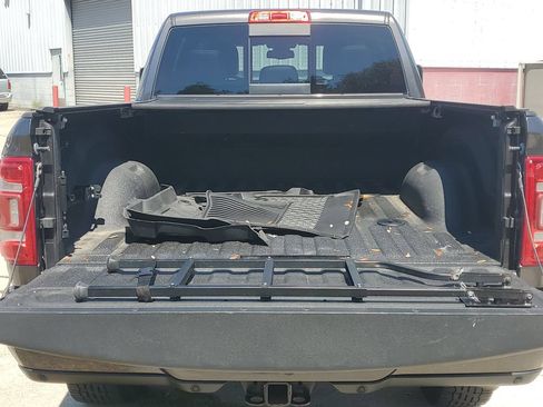Used 2023 RAM 2500 Laramie AWD/4WD image 12